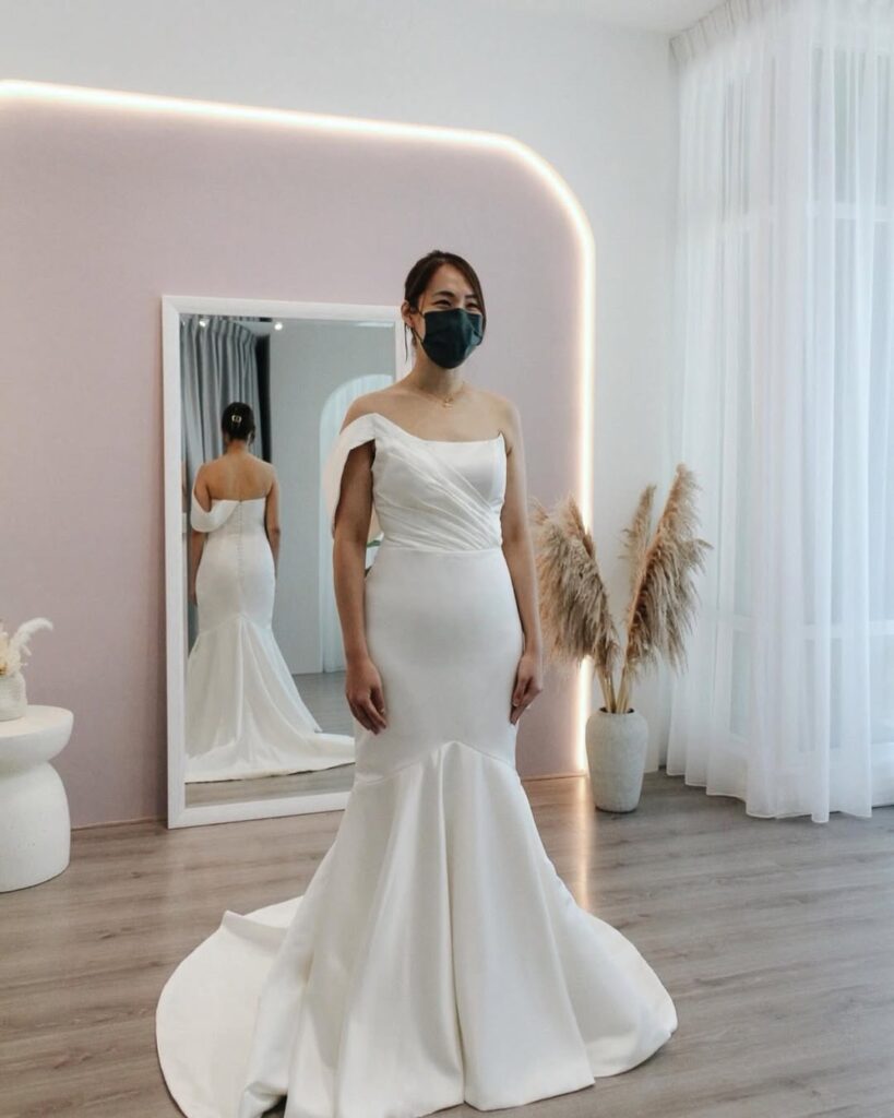 minimalist wedding dresses