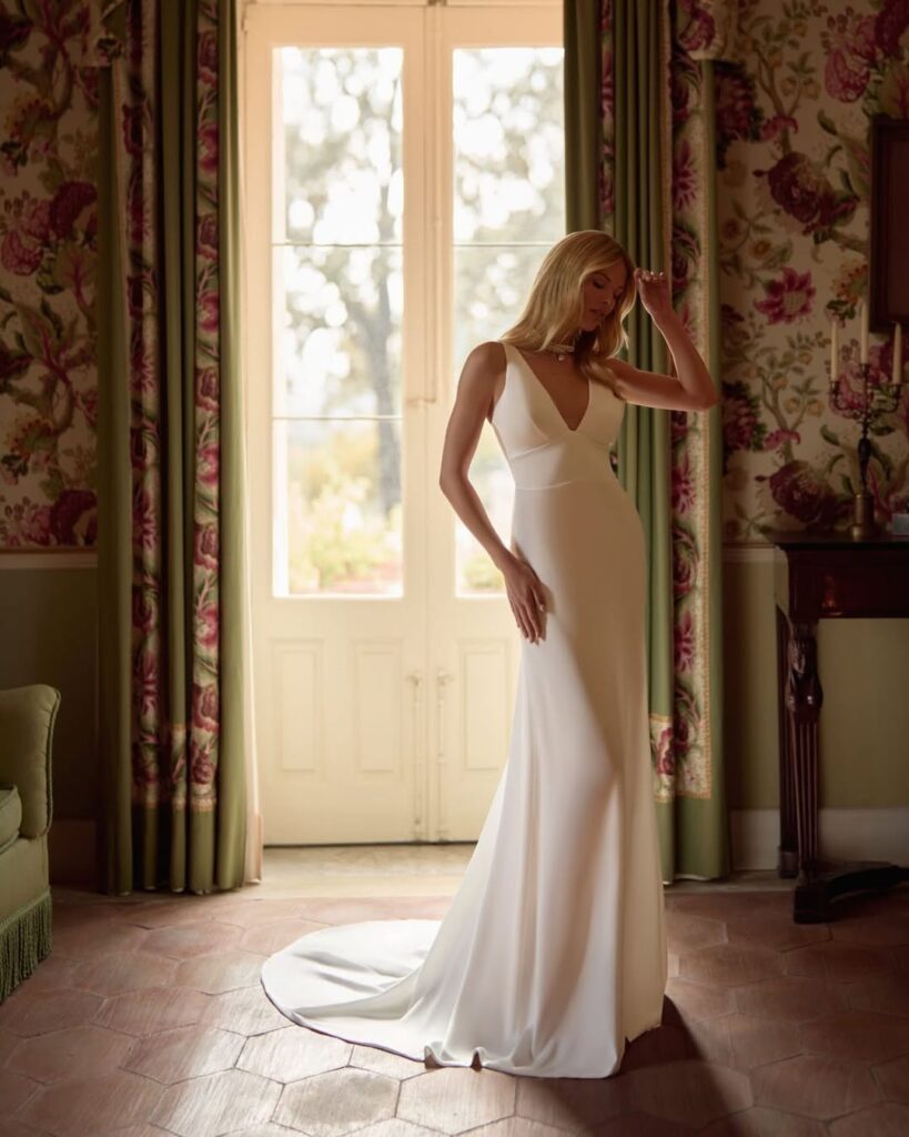 minimalist wedding dresses