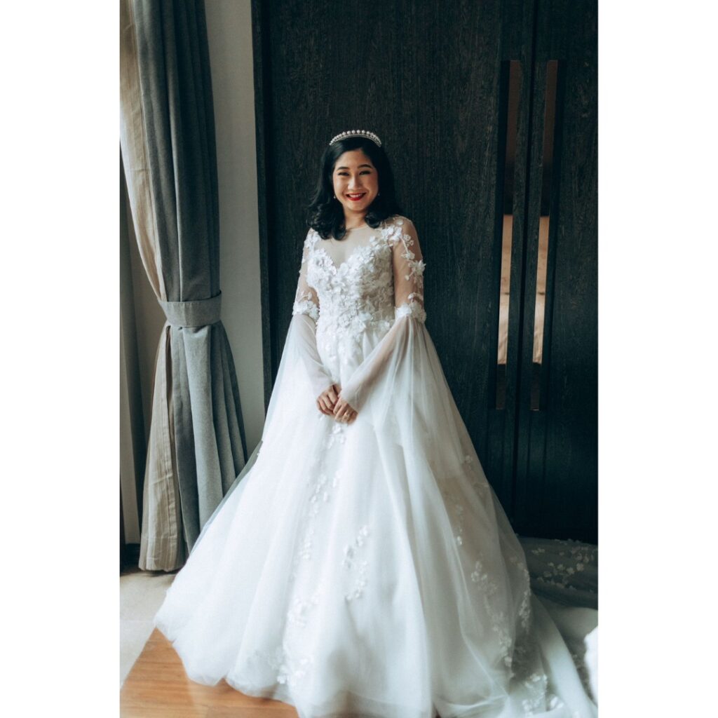 modest wedding dresses