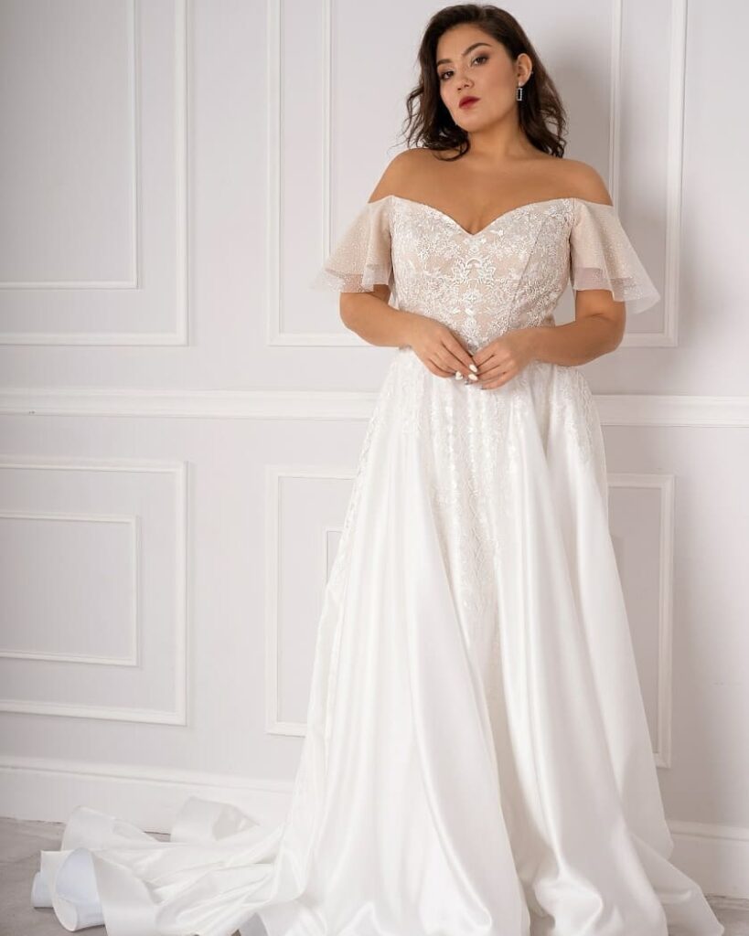 plus sized wedding dresses