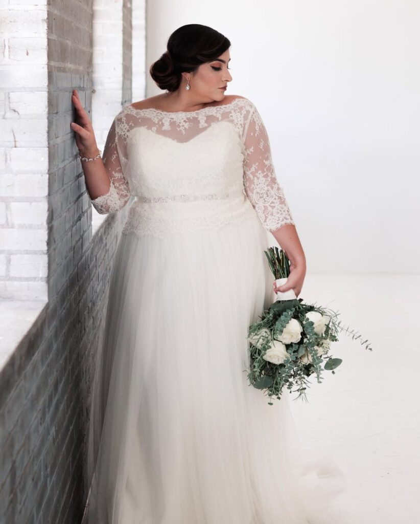 plus sized wedding dresses