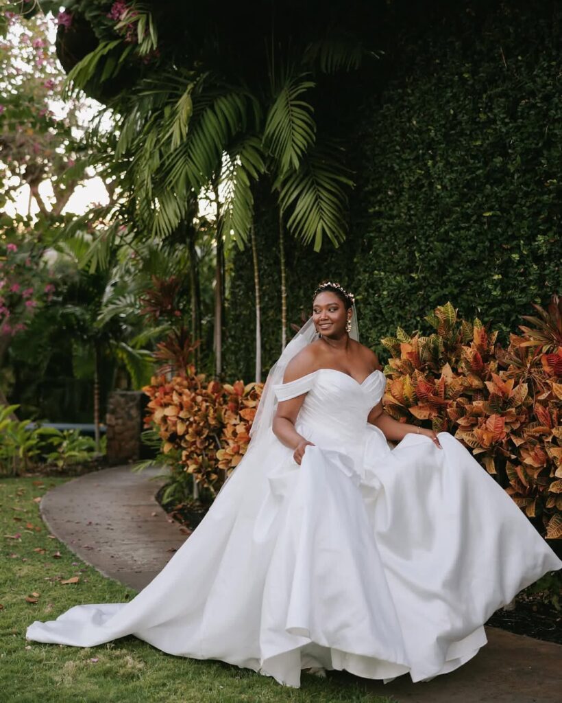 plus sized wedding dresses