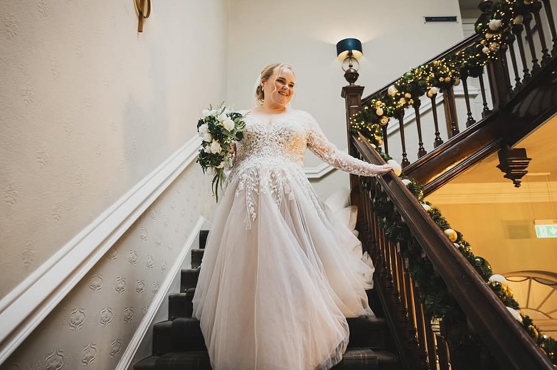 plus sized wedding dresses