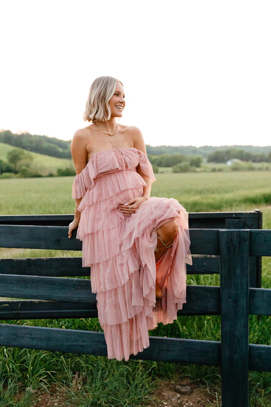 pregnancy wedding guest dresses