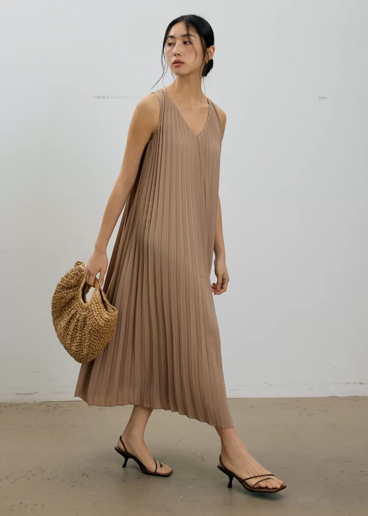 pregnancy wedding guest dresses